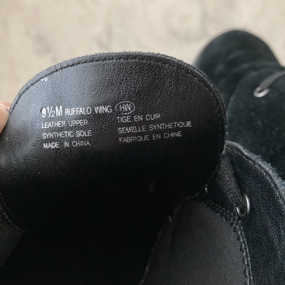 Aerosoles Ruffalo Wing Lace-Up Heeled Suede Ankle Bootie - Picture 5 of 9